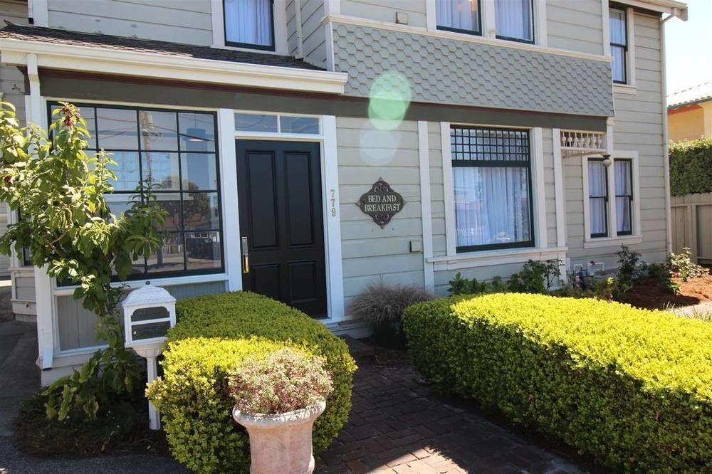 Old Thyme Inn Half Moon Bay Exterior photo
