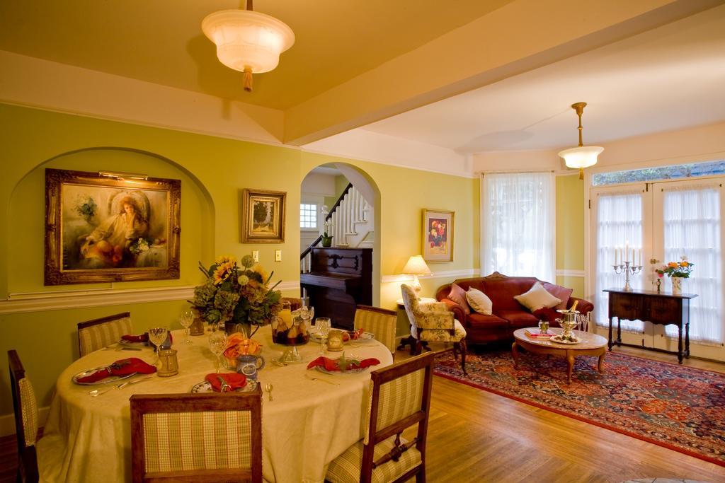 Old Thyme Inn Half Moon Bay Room photo